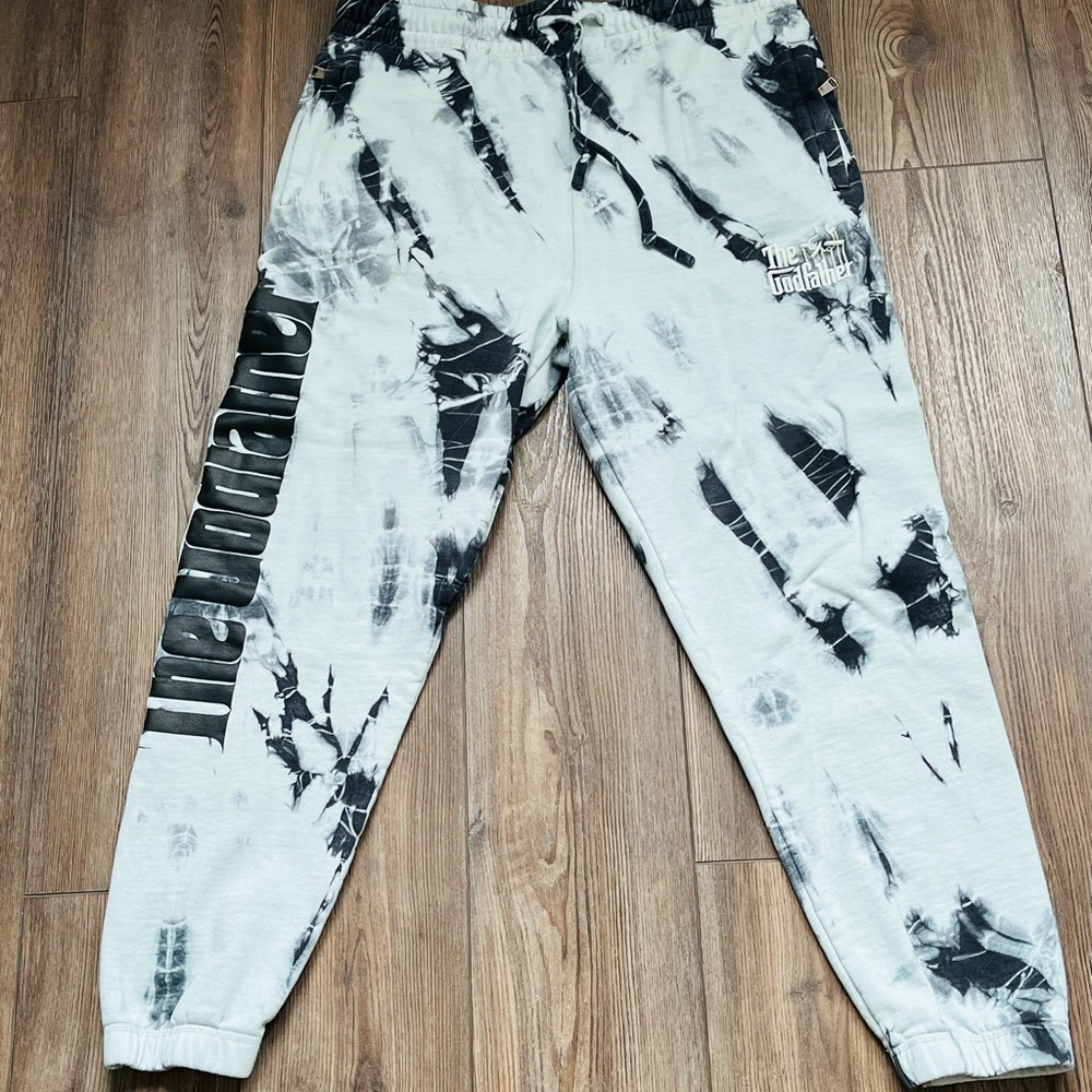 PALACE Black and White Tie Dye Sweatpants